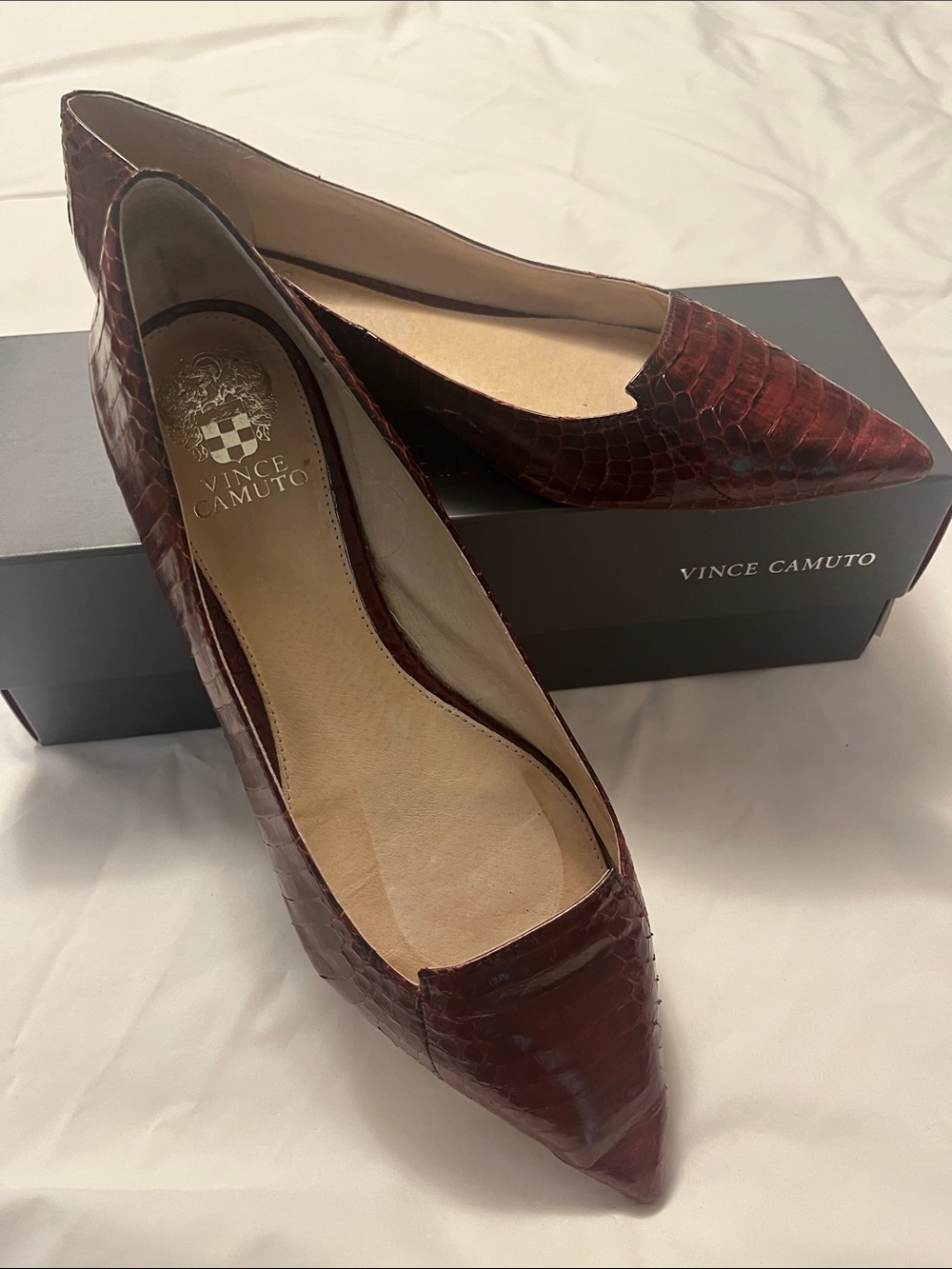 Vince Camuto VC-Empa Pointy Toe Flat- Chianti Croc-Embossed Flats